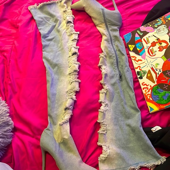 Thigh high 👋🏽 jean boots/heels perfect for fall! - Picture 1 of 2